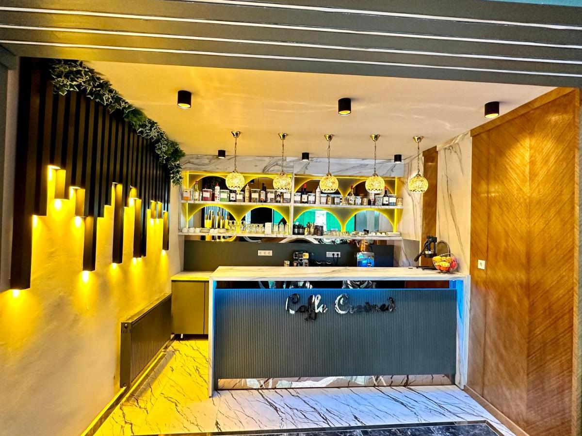 Crowned Plus Hotel Isztambul Kültér fotó